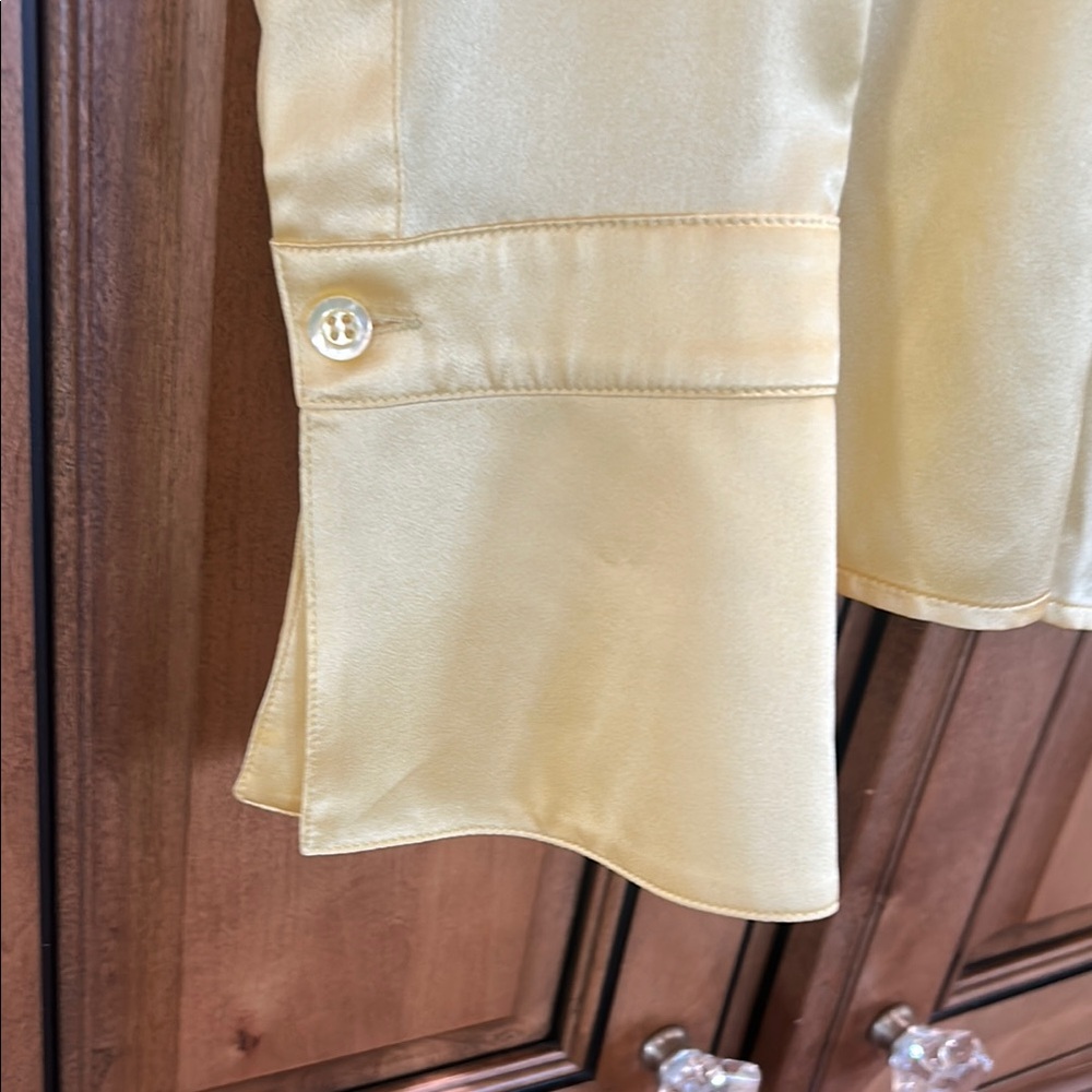 Escada Elegant Yellow Women's Top. Worn once size 46/ L-XL - Picture 3 of 6